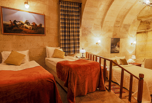 Sinasos Palace Cave Hotel - Görsel 6