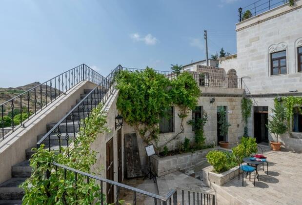 Sinasos Palace Cave Hotel - Görsel 2