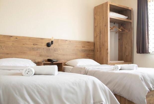 Parlak Otel - Görsel 2