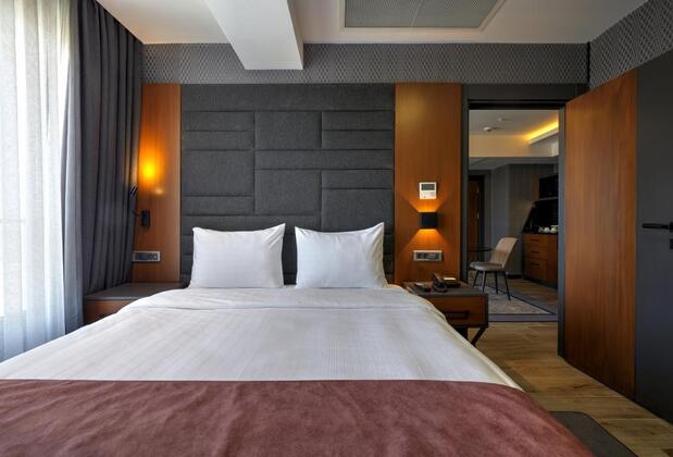 Nova Vista Deluxe Suites Hotel - Görsel 7