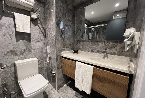 Lake Life Hotel - Görsel 6