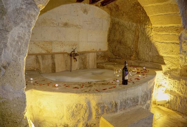 Mahperi Cappadocia Cave Suit - Görsel 41