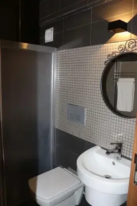 Assos Mitillini Butik Otel - Görsel 9