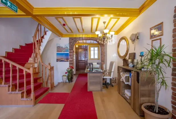 April Hotel - Görsel 3