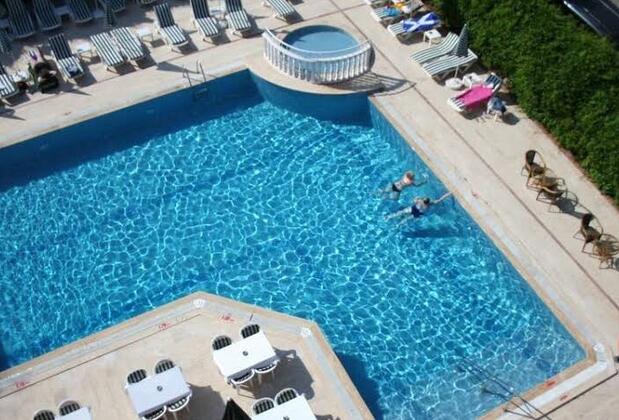 Aryes Deluxe Hotel - Görsel 3