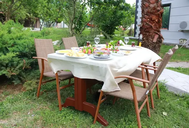 Sinopsis Resort Otel - Görsel 11