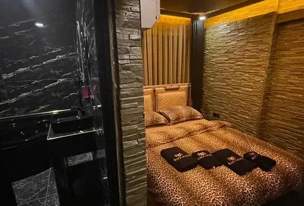 Black House - Görsel 5