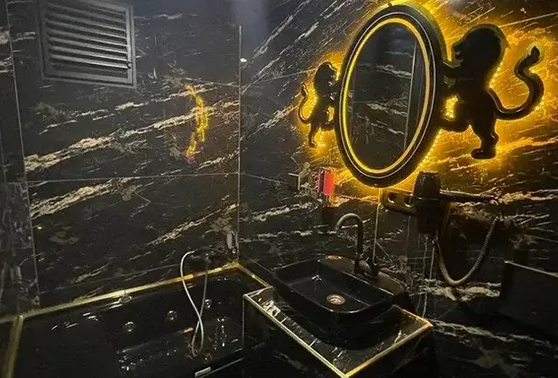 Black House - Görsel 7