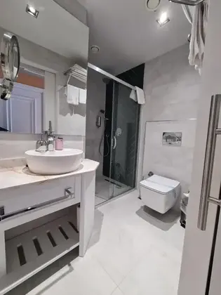 Dubh Linn Hotel Çeşme - Görsel 12