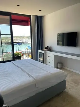 Dubh Linn Hotel Çeşme - Görsel 7