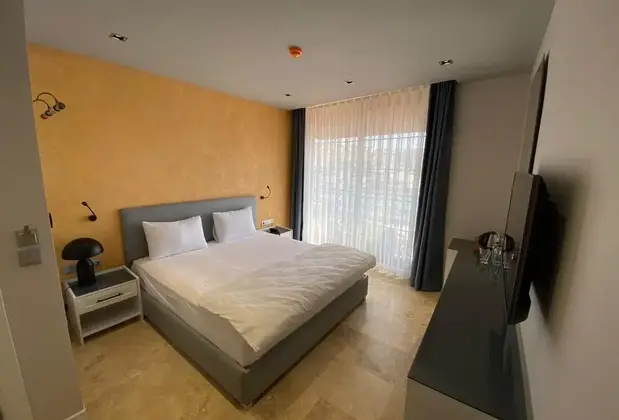 Dubh Linn Hotel Çeşme - Görsel 6