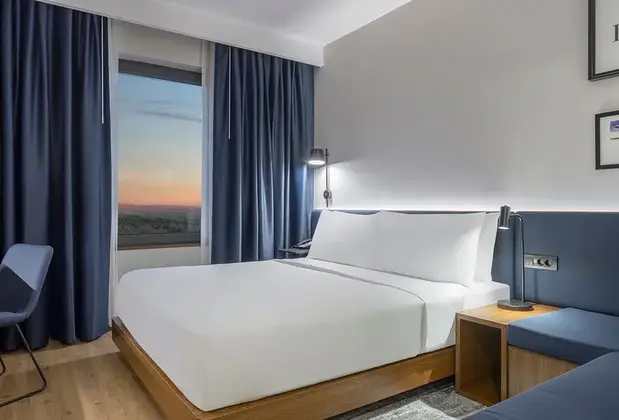 Hampton by Hilton İstanbul Arnavutköy - Görsel 10