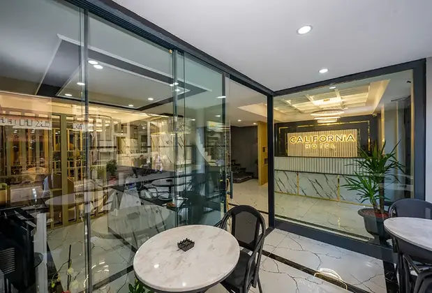 California Hotel - Görsel 4