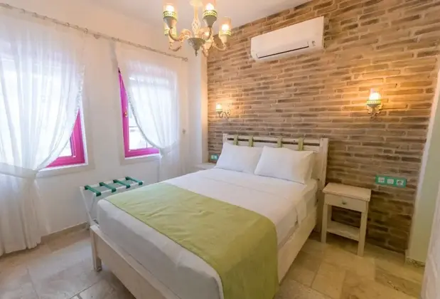 Neo Hotel Bozcaada (15+ Yetişkin Oteli) - Görsel 9