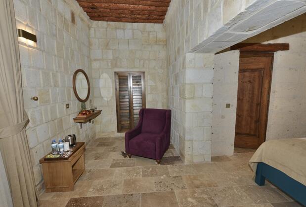 Evanthia Cave Suites - Görsel 11