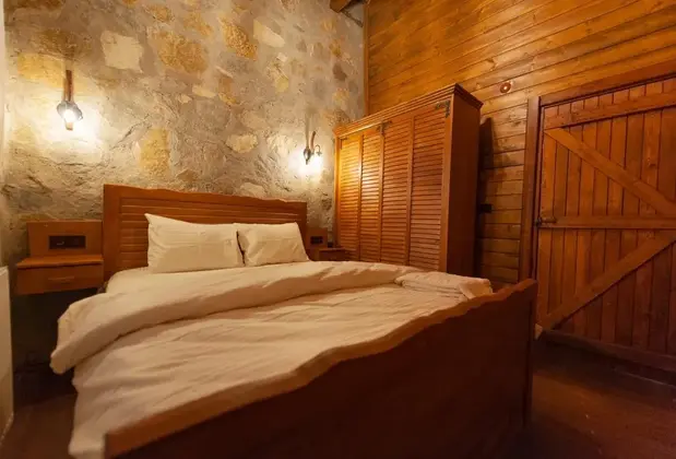 Golcuk Tas Konak - Görsel 8