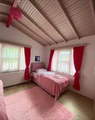 Sapanca Pink House - Görsel 9