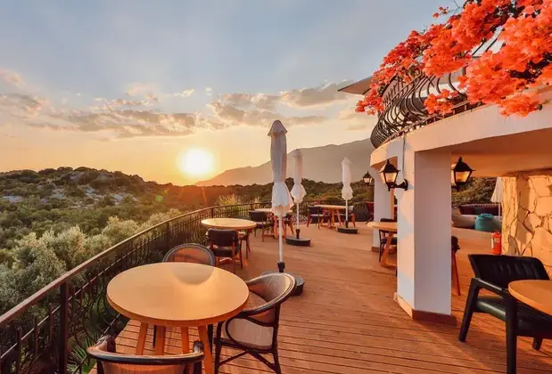 Hill House (Adults Only +14) - Görsel 5