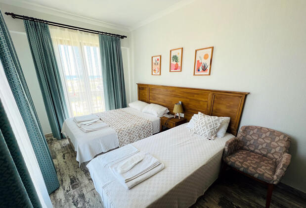 Suna Beach Kefaloz - Görsel 4