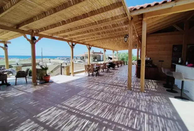 Suna Beach Kefaloz - Görsel 11