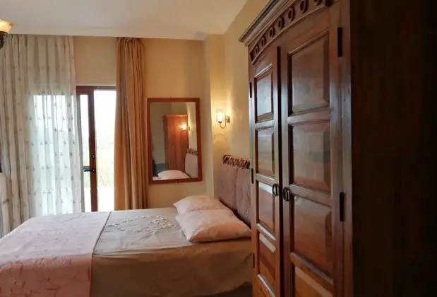 W. Antic Cafe Restaurant Butik Otel - Görsel 13