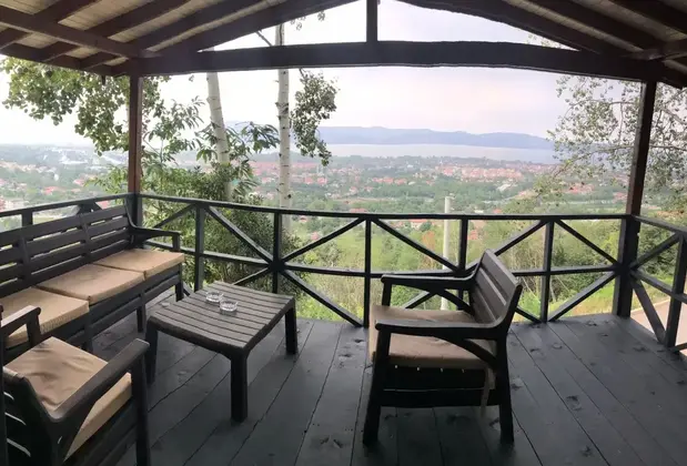 Sapanca Tepedeki Bungalov - Görsel 14