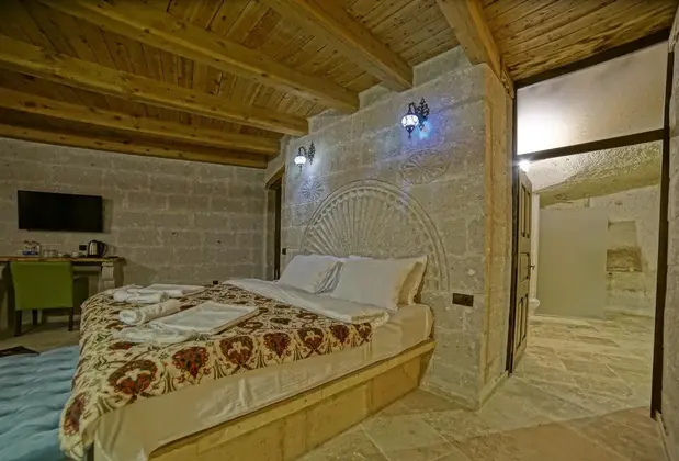 Zeus Cave Suites - Görsel 6