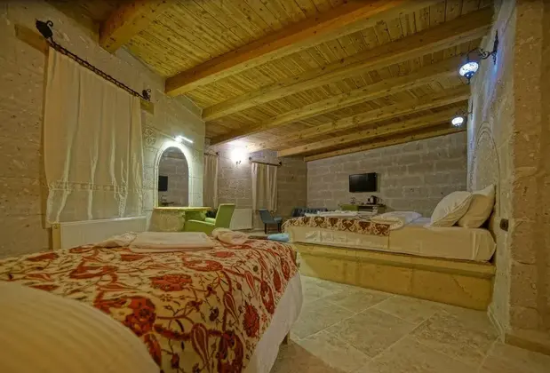 Zeus Cave Suites - Görsel 14