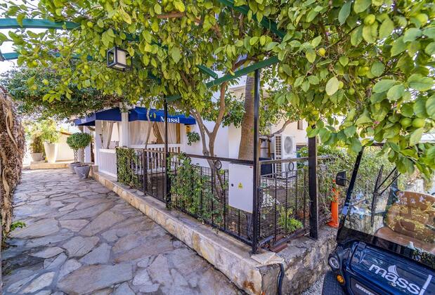 Massi Near The Sea - Görsel 6