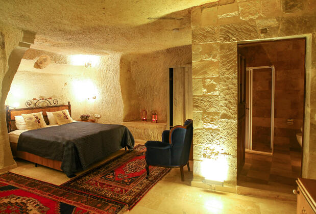 Bedrock Cave Hotel - Görsel 3