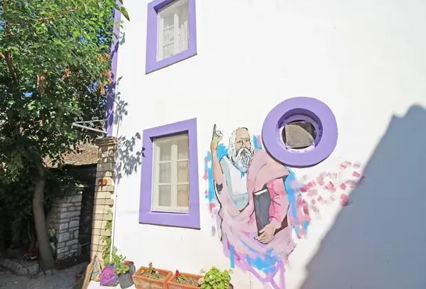 Eflatun Konuk Evi - Görsel 2