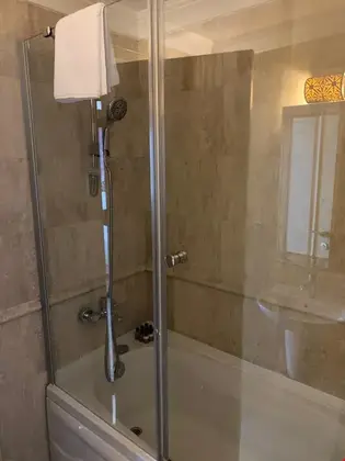 Cosmos Hotel İstanbul - Görsel 4