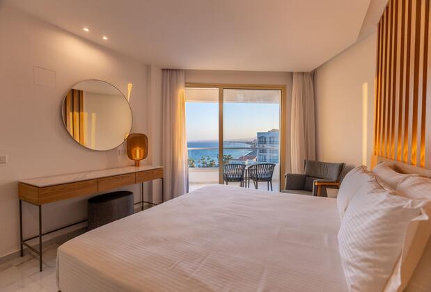 Golden Bay Beach Hotel - Görsel 8