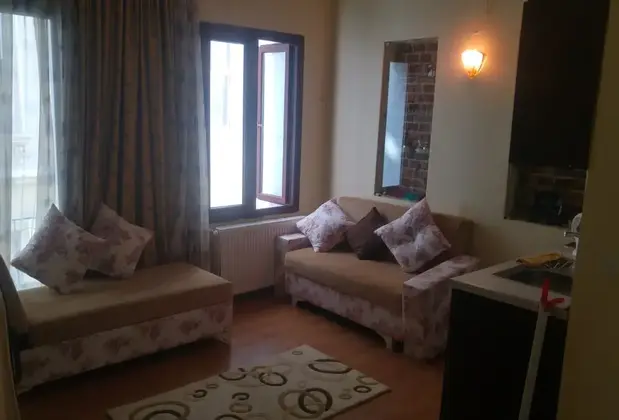 Cozy Very Central Family Suite - Görsel 2