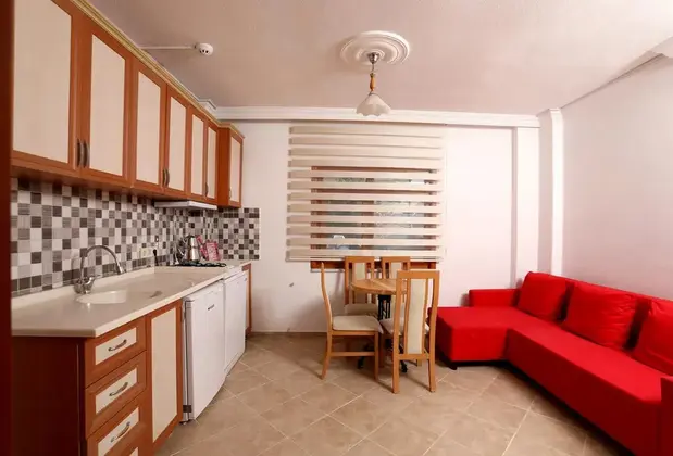 Egeros Apart Pansiyon - Görsel 3