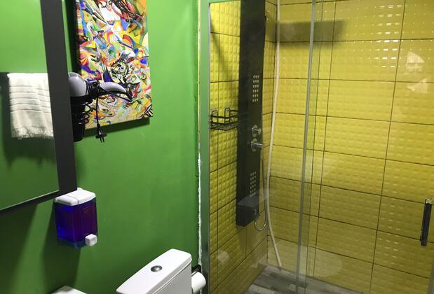 Titan House Hostel - Görsel 10