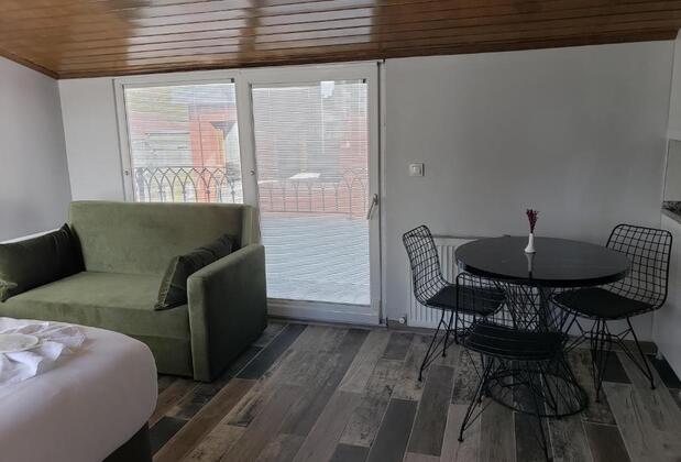 Blue Life Apart - Görsel 4