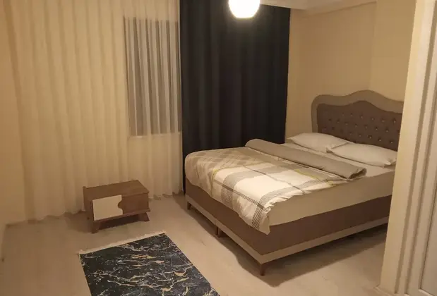 A Life Apart - Görsel 8