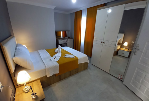 Ela Apart - Görsel 3