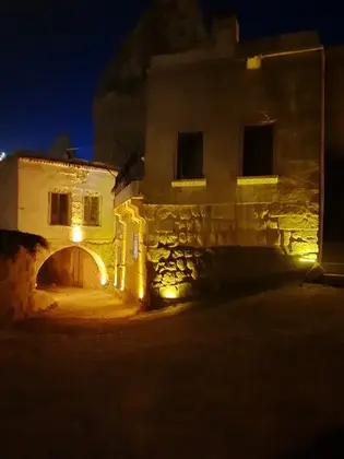 Oddest Cave Suit Aparts - Görsel 10