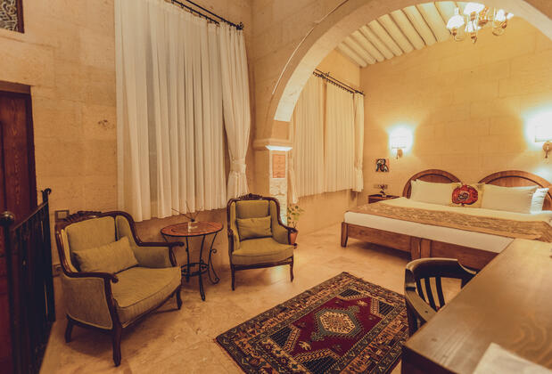 Peristyle Cave Cappadocia - Görsel 12