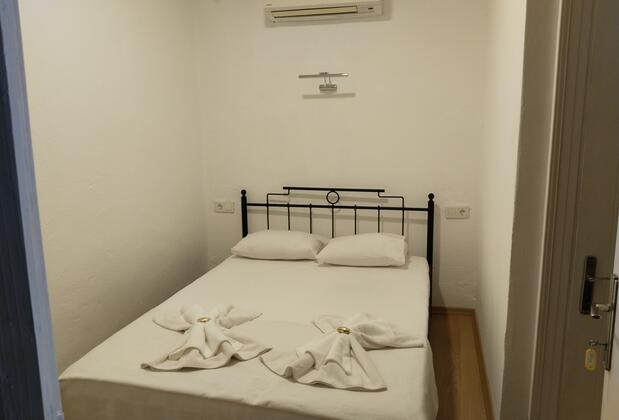 Balıkesir Ayvalık Esmez Aile Pansiyonu - Görsel 8