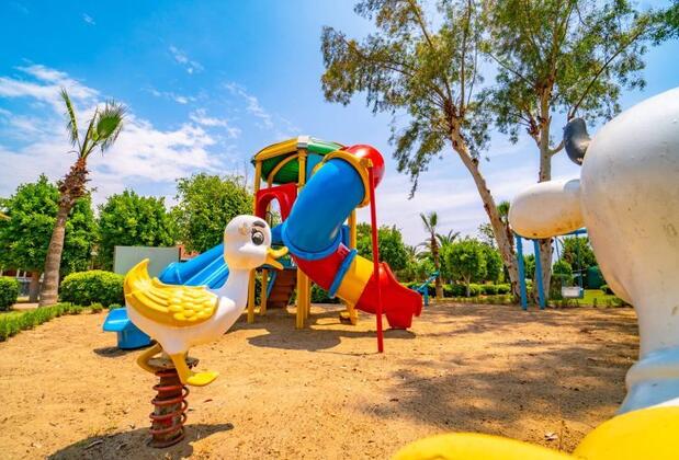 Clover Magic Garden Beach Hotel - Görsel 8