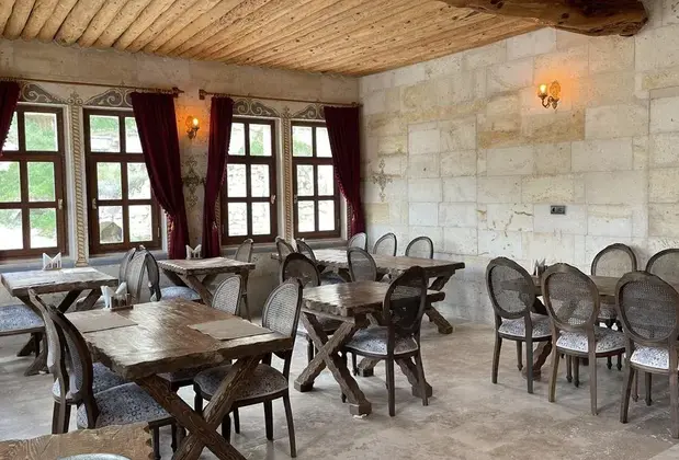 Doctors Cave Suites - Görsel 14