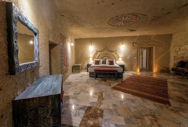 Doctors Cave Suites - Görsel 5