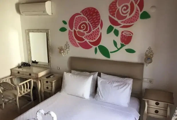 Rose Pansiyon & Cafe Sığacık - Görsel 3