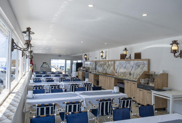 Akçay Pier Hotel Restaurant  Beach - Görsel 4