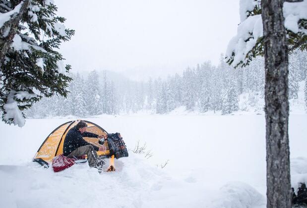 Kış Kampı Hakkında Her Şey ve Sınırları Zorlayacak Kamp Rotaları