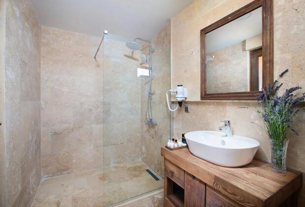 Cappadocia Pyramid Stone House - Görsel 11