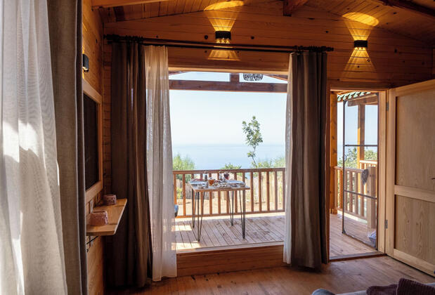 Goat Bungalow and Camping - Görsel 3